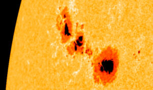 Ανάδυση μαγνητικής ροής και εκρηκτικά φαινόμενα στον Ήλιο
